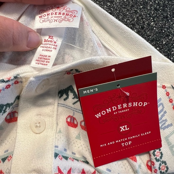 NWT Wondershop Men's Festive Red and White Long Sleeve Pajama Shirt- XL - Picture 3 of 3